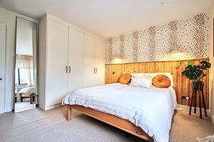 Photo 9- click for photo gallery